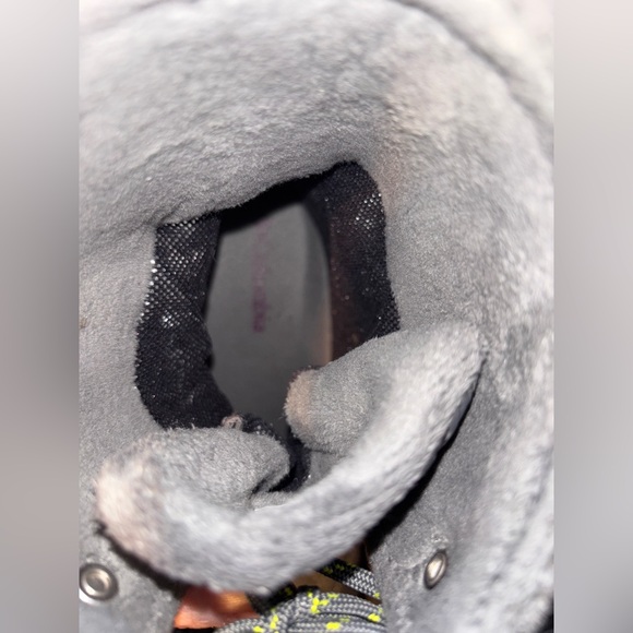 Columbia Omni-Tech Insulated Reflective Lined Snow Boots in Gray Women’s 9 -EUC - Picture 6 of 7
